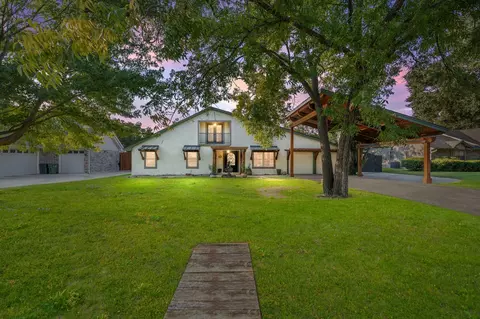 5802 Earle St, Arlington, TX 76016