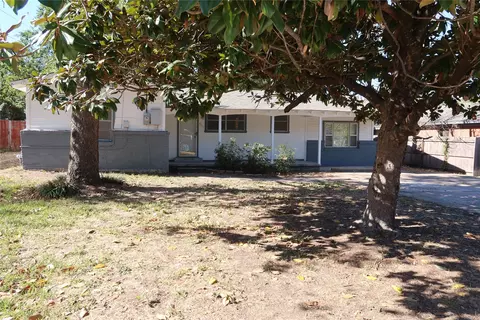 602 Pillar St, Bowie, TX 76230