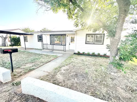 1008 6th St, Andrews, TX 79714