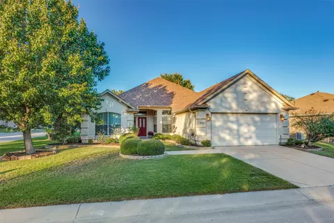 9712 Pepperwood Trl, Denton, TX 76207