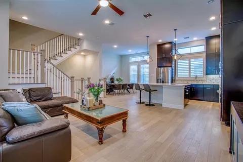 747 Spanish Oaks Pl, Dallas, TX 75204