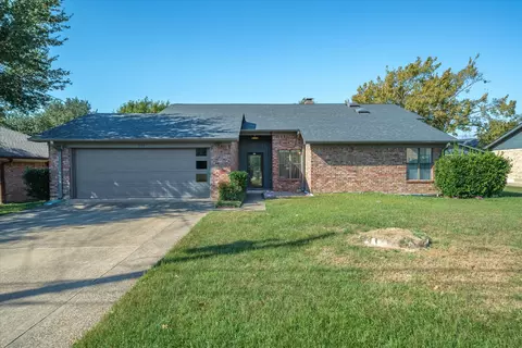 903 Cherry Creek Rd, Canton, TX 75103