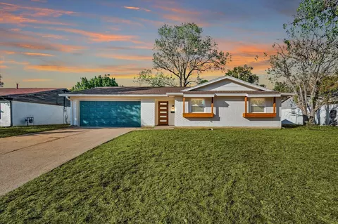 7417 Beaty St, Fort Worth, TX 76112