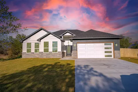 5701 Stonegate Cir, Granbury, TX 76048