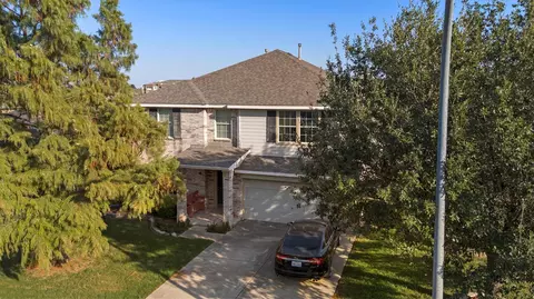 745 Chalk Knoll Rd, Fort Worth, TX 76108