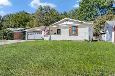163 Bob White Rd, Denison, TX 75020