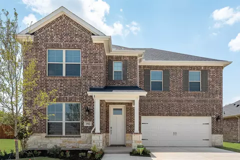 2912 Hanscom St, Forney, TX 75126