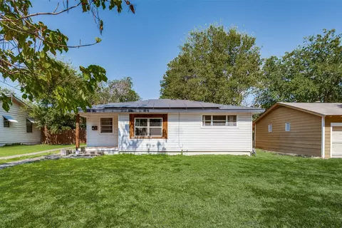583 W 6th St, Lancaster, TX 75146
