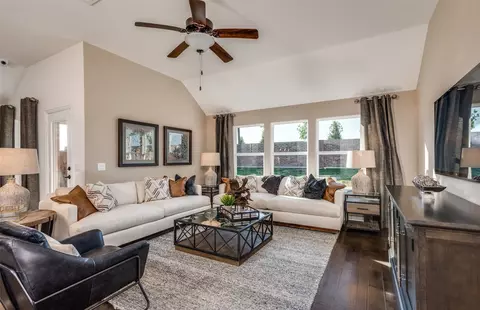 Living - 11105 Boyne Ave, Haslet, TX 76052 photo 1 of 2
