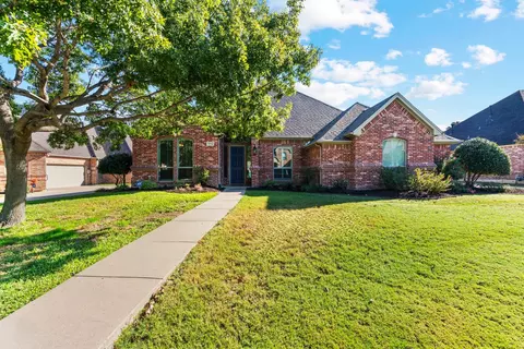 9754 Red Tail Ct, Keller, TX 76244