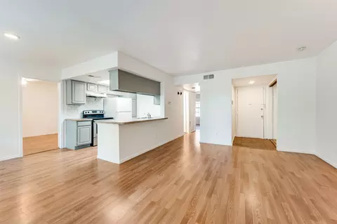 2505 Wedglea Dr #228, Dallas, TX 75211