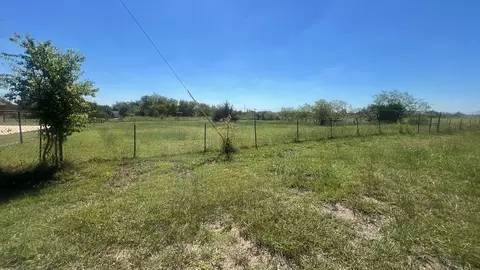 8000 Prairie Hl, Alvarado, TX 76009