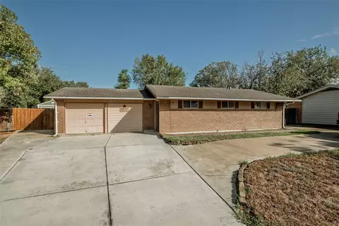 1727 Carlisle St, Irving, TX 75062