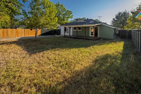 Exterior - 110 Wade St, Terrell, TX 75160 photo 5 of 5