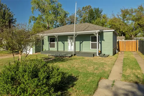 110 Wade St, Terrell, TX 75160