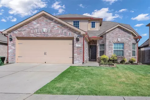 1823 Douglas St, Howe, TX 75459