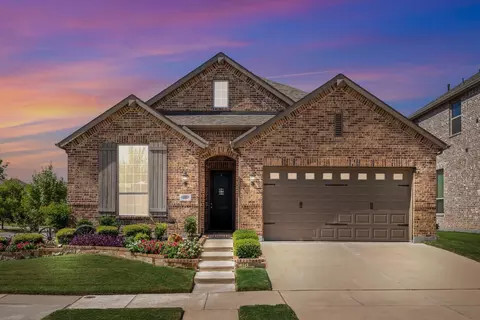 1301 E Swan Trl, Argyle, TX 76226
