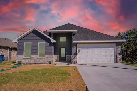 2912 Steepleridge Cir, Granbury, TX 76048