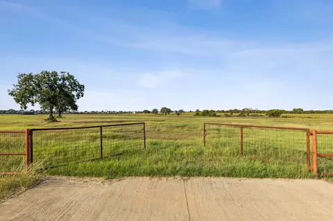 4010 E Hickory Hill Rd, Copper Canyon, TX 76226