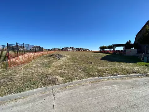 1441 Morris Xing, Heath, TX 75126
