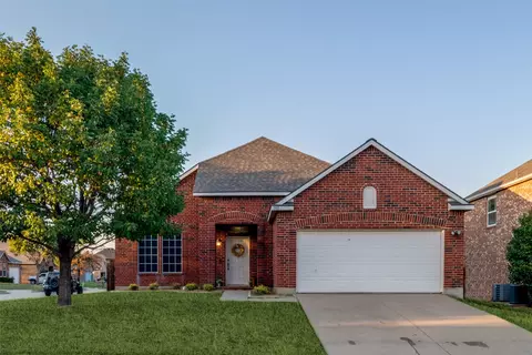 1901 Peppertree Dr, Little Elm, TX 75068