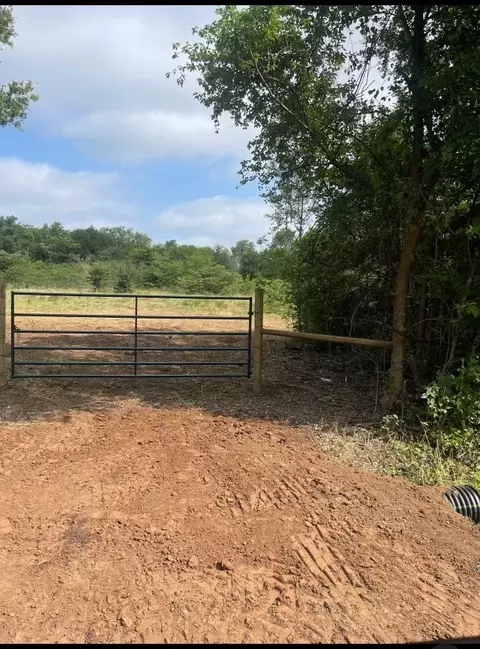 494 Lcr 464, Mexia, TX 76667