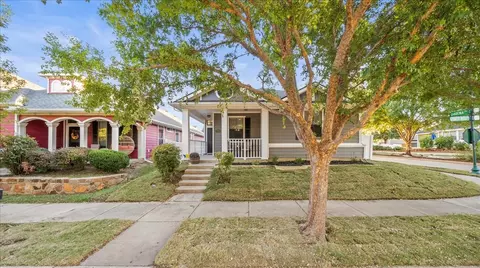 1200 Spanish Moss Dr, Savannah, TX 76227