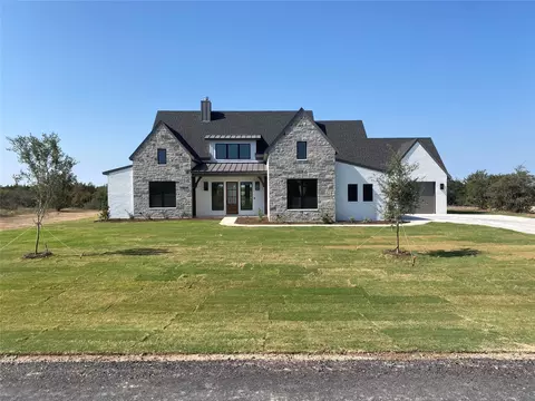 749 Burr Oak Ln, Weatherford, TX 76085