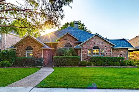4009 Black Oak Dr, Carrollton, TX 75007