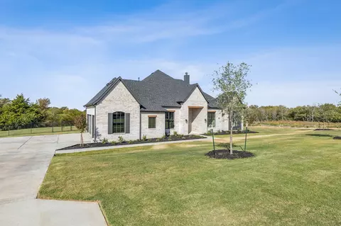 115 Waterview Dr, Gunter, TX 75058
