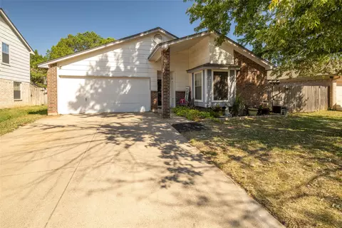 1217 Nicole Way, Burleson, TX 76028