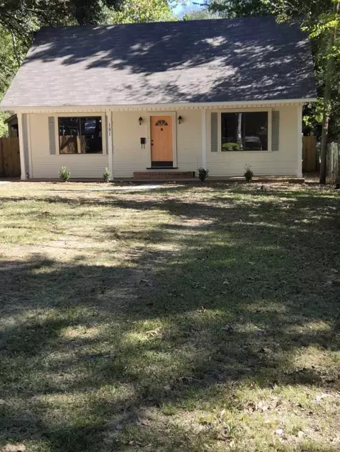 151 Ardmore Ave, Shreveport, LA 71105