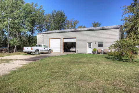 411 Center Rd, Point, TX 75472 photo 20