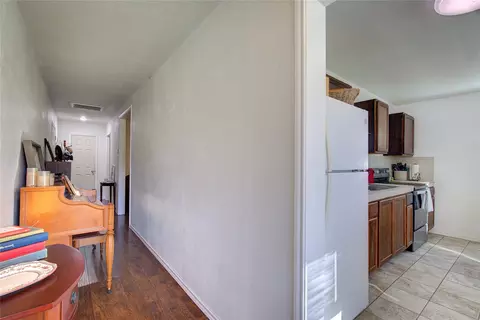 411 Center Rd, Point, TX 75472 photo 4