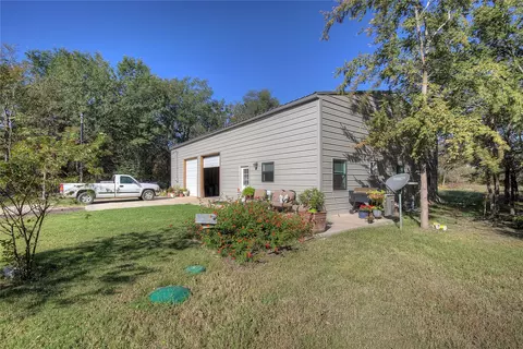 411 Center Rd, Point, TX 75472 photo 21