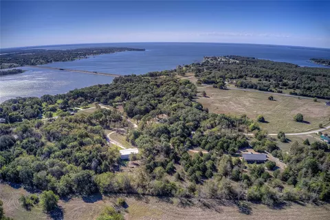 411 Center Rd, Point, TX 75472 photo 35