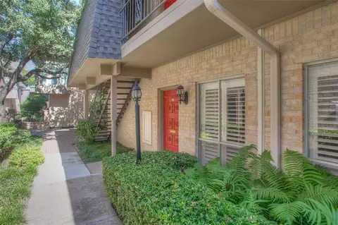 4320 Bellaire Dr S #109W, Fort Worth, TX 76109