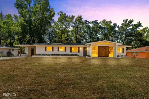 749 Livingston Ave, Shreveport, LA 71107