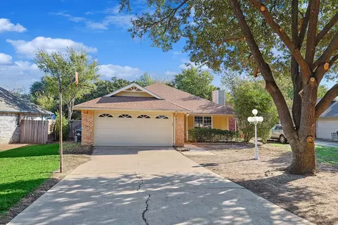 3621 Wessex Ct, Denton, TX 76210