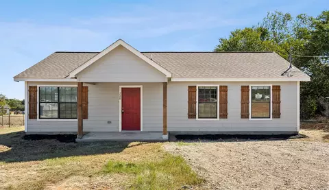 748 Jay Bird Ln, Springtown, TX 76082