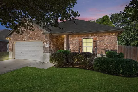 244 Commonwealth Cir, Waxahachie, TX 75165