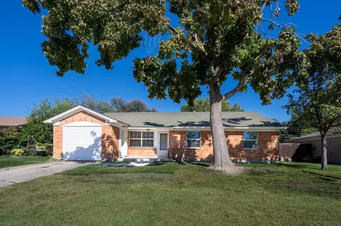 3129 Maple Dr, Garland, TX 75042