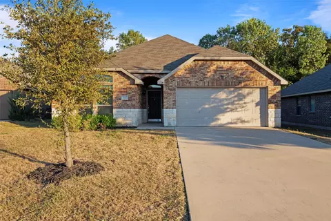 2226 Red Chute Dr, Dallas, TX 75253
