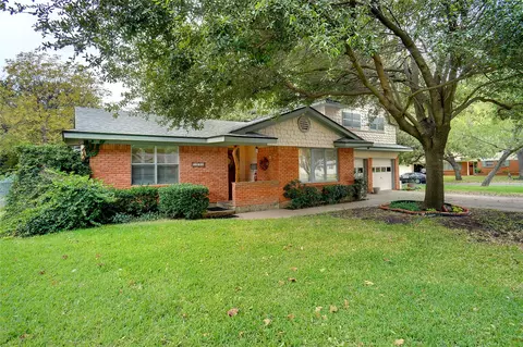 1333 Karla Dr, Hurst, TX 76053
