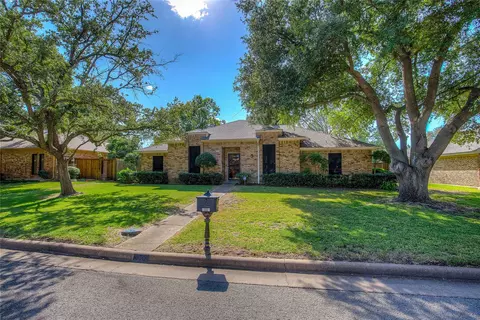 1003 Glenda St, Terrell, TX 75160