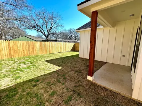 607 S Anglin St, Cleburne, TX 76031 photo 31