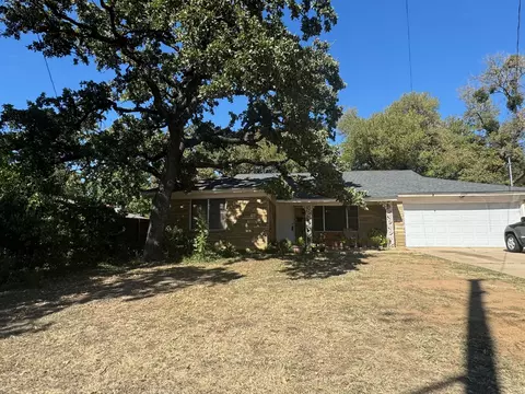 2605 Rodeo St, Fort Worth, TX 76119