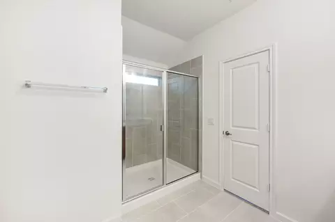 Bath - 220 Eagle View Ln, Commerce, TX 75428 photo 3 of 3