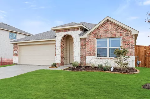 Exterior - 220 Eagle View Ln, Commerce, TX 75428 photo 3 of 5