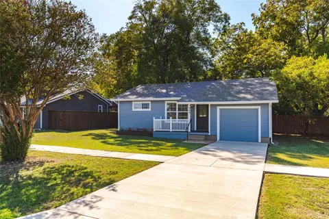 464 S Main St, Van Alstyne, TX 75495